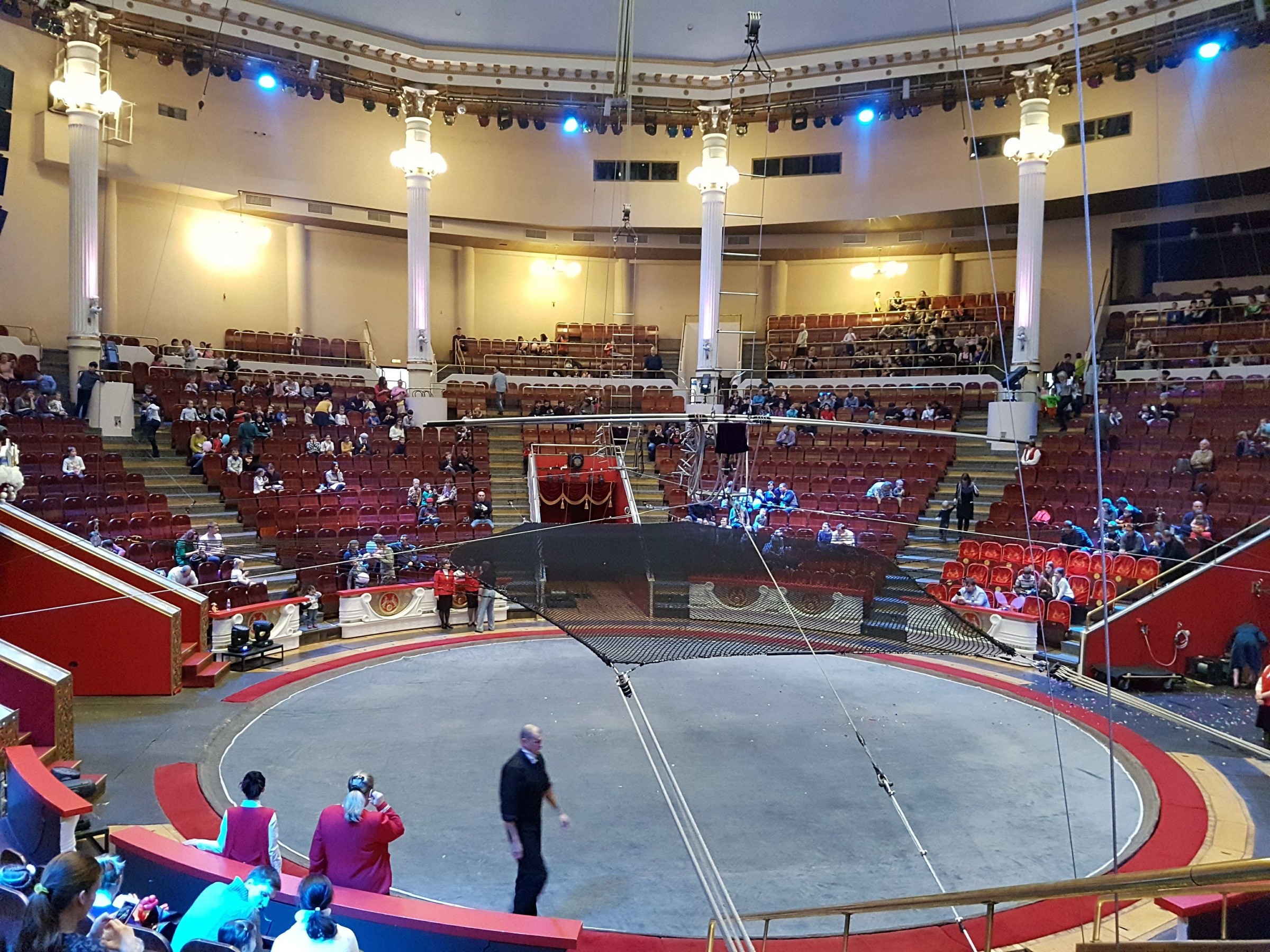 большой московский цирк фото зала