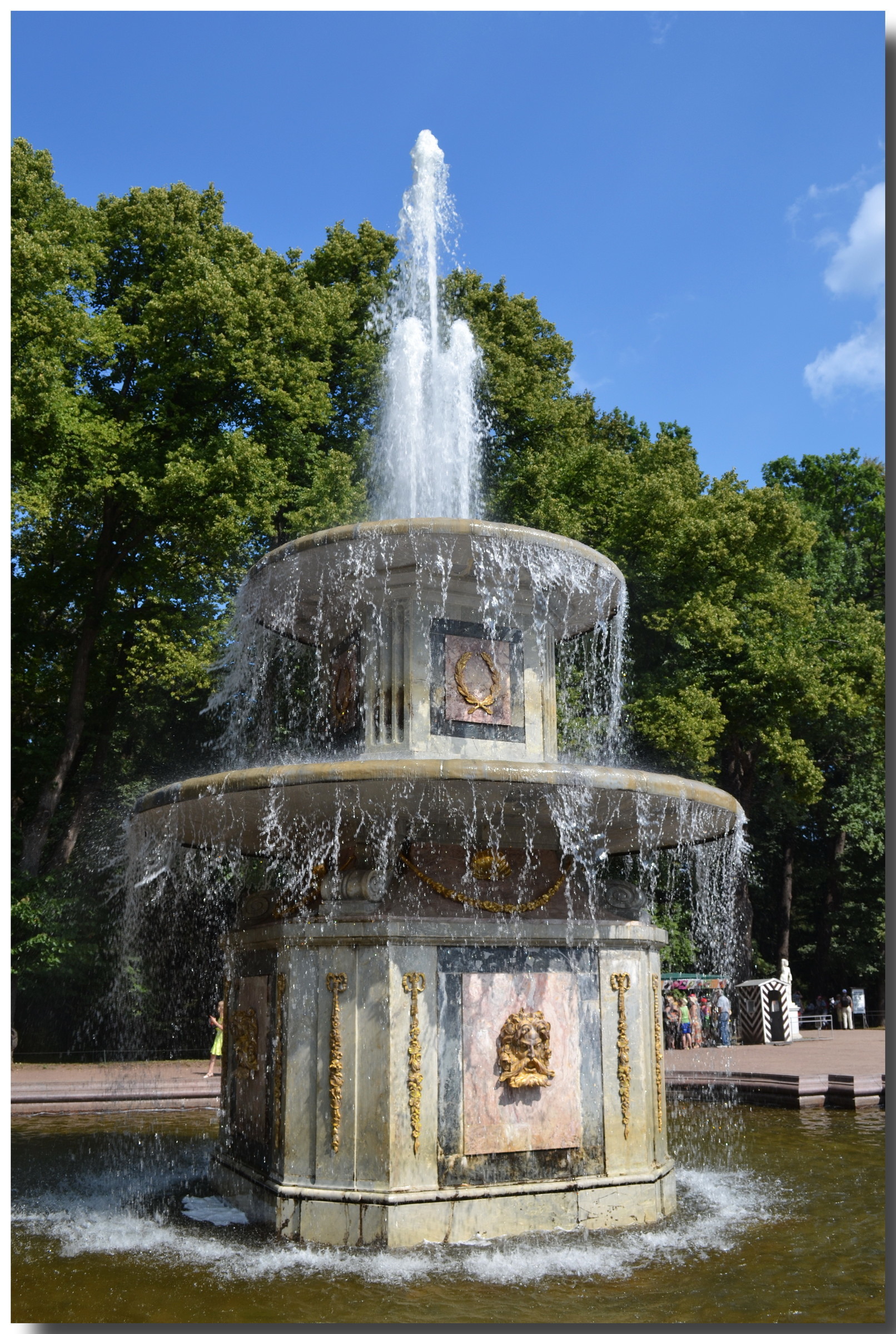 Римские фонтаны в Петергофе