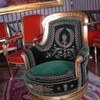 мебель зала советов Наполеона в замке