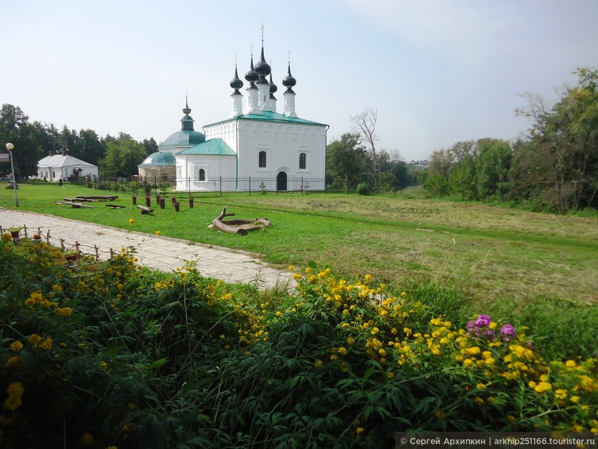 По Владимиро-Суздальской земле и ее великим памятникам старины Древней Руси.