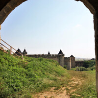 Вид на цитадель от ворот новой крепости.