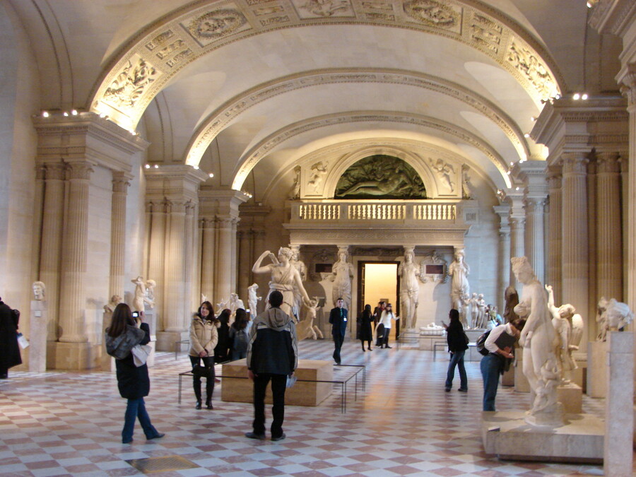 an analysis of the louvre an analysis of the louvre