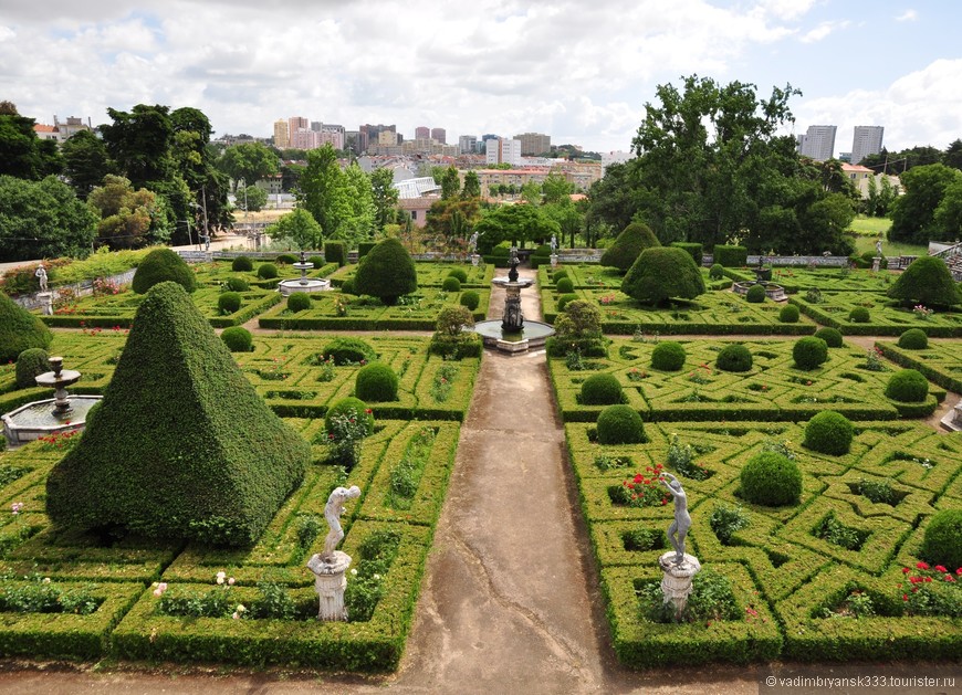 Дворец и сад маркизов де Фронтейра в Лиссабоне