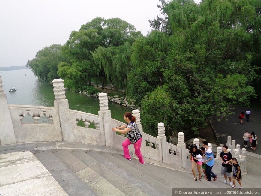По Пекину — в Летний Императорский дворец ( Часть 2 - по озеру Куньмин к Башне Воскуриваний).