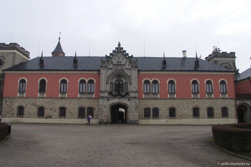 Замок Сихров (Sychrov) Чехия