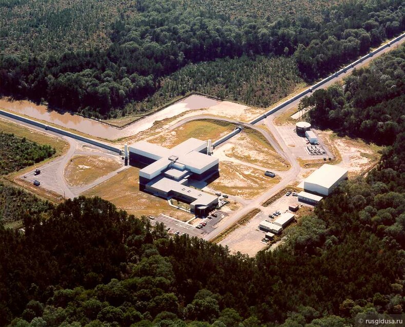 Обсерватория LIGO, штаты Луизиана и Вашингтон. Научная сенсация 2016 года.