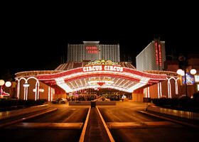 Отель-казино «Circus Circus»