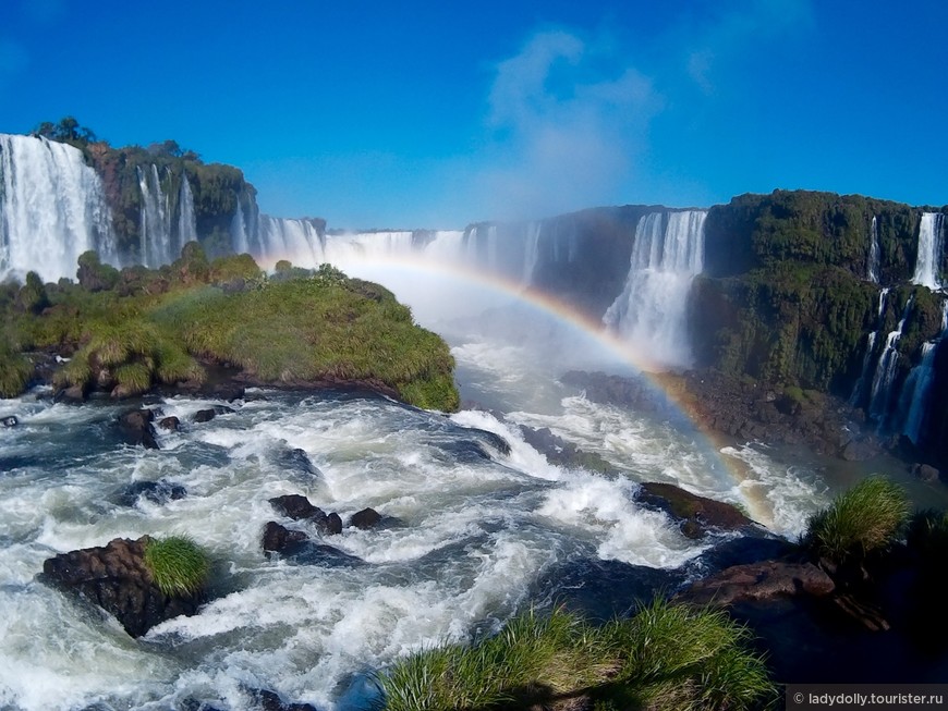 Водопады Игуасу: вид с Бразилии, Аргентины, с вертолета и с воды