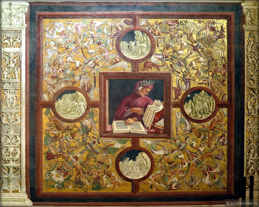 Фреска Синьорелле, изображающая Данте.