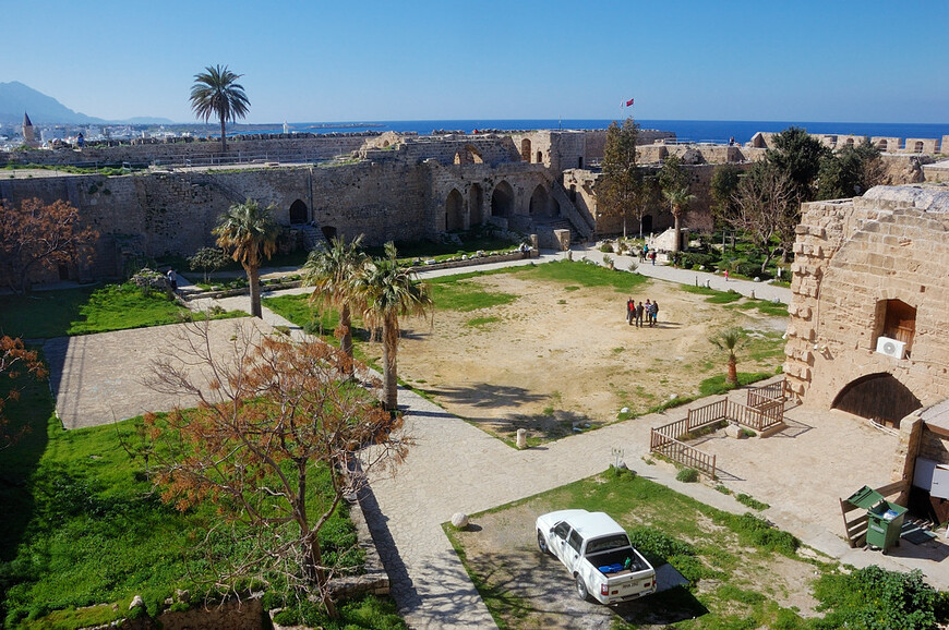 Кирения, она же Girne — на автобусах по Турецкой Республике Северного Кипра