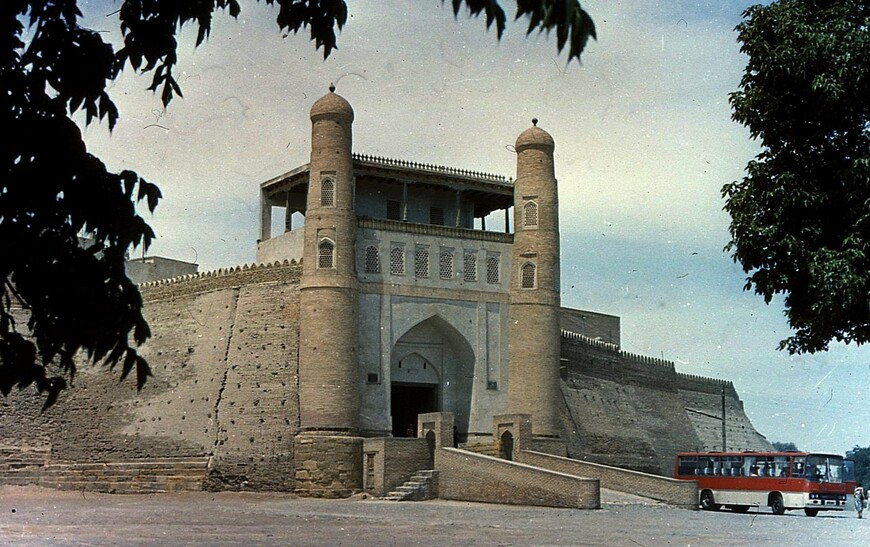 Ташкент-Бухара-Самарканд всего лишь 30 лет назад