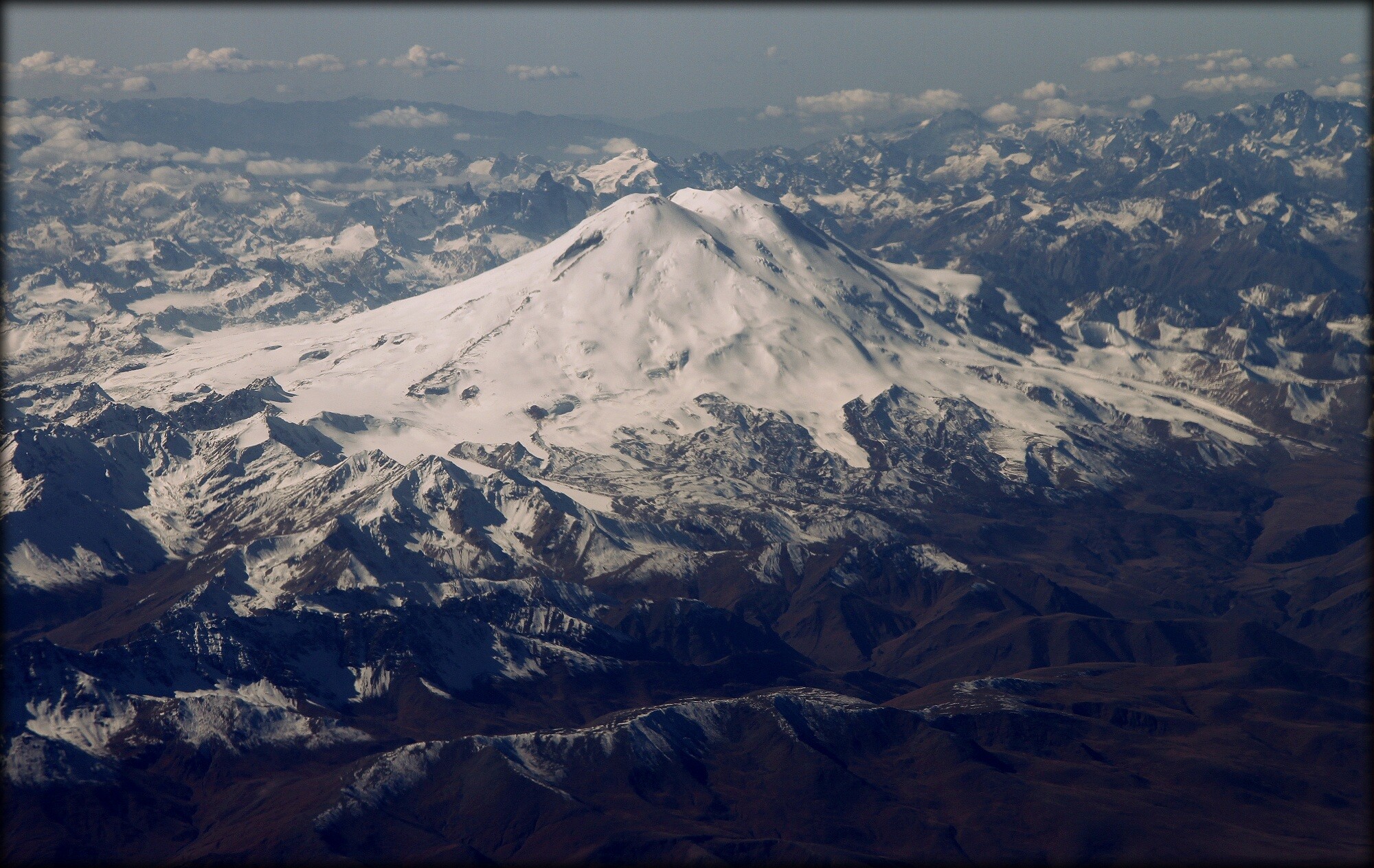 Эльбрус гора вулканы по высоте. Пятигорск Эльбрус. Пятигорск гора Эльбрус.