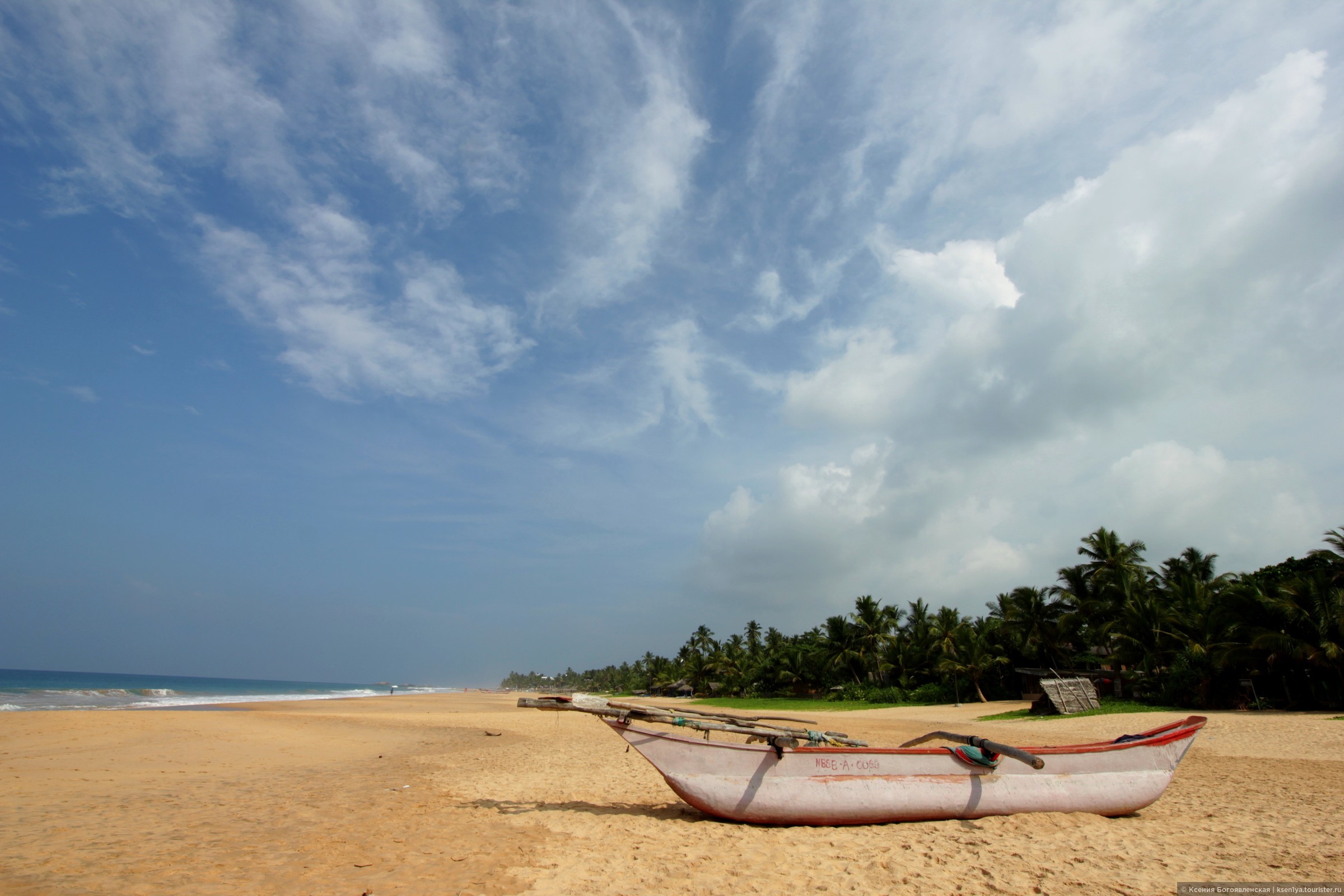 Шри ланка туры март. Хиккадува Шри Ланка. Пляж Хиккадува Шри Ланка. Пляж Хиккадува с высоты Шри Ланка. Тангалле Шри Ланка закат.