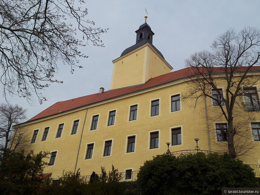 Саксония: Замок Хиршштайн (Schloss Hirschstein) — замок с привидениями