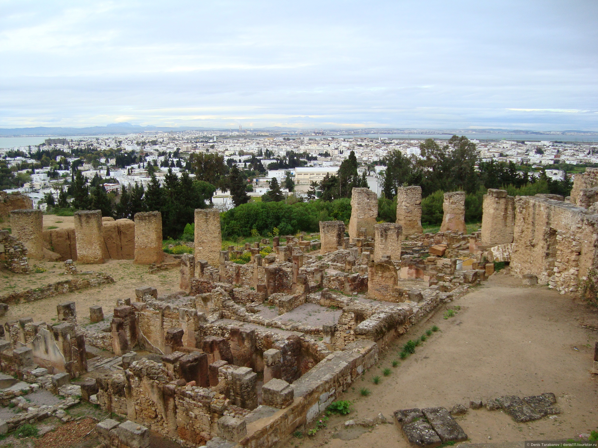Карфаген какое государство. Карфаген Тунис. Карфаген достопримечательности. Развалины Карфагена. Древний город Карфаген в Тунисе.