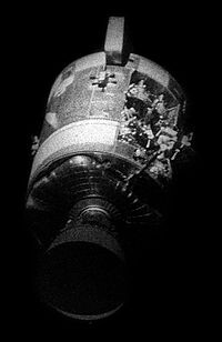 Тринадцатый с развороченным бортом уходит в Космос. Фото из интернета