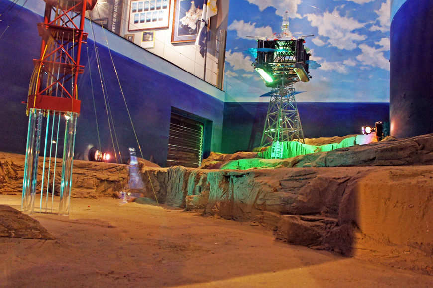 В музее Ошн Стар я первый раз за многие годы работы в нефтяной промышленности увидел все многообразие подводного устройства платформ.
