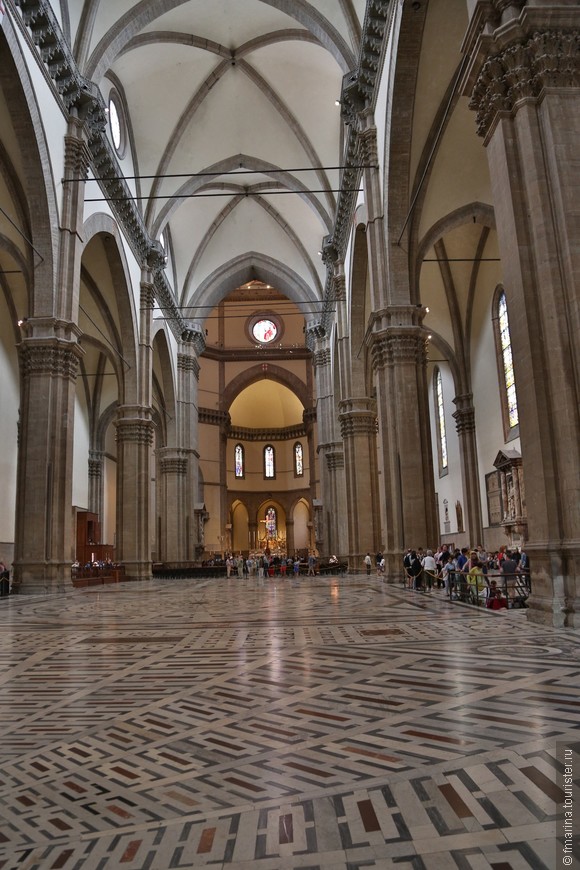 Флоренция. Via Cavour и Santa-Maria-del-Fiore