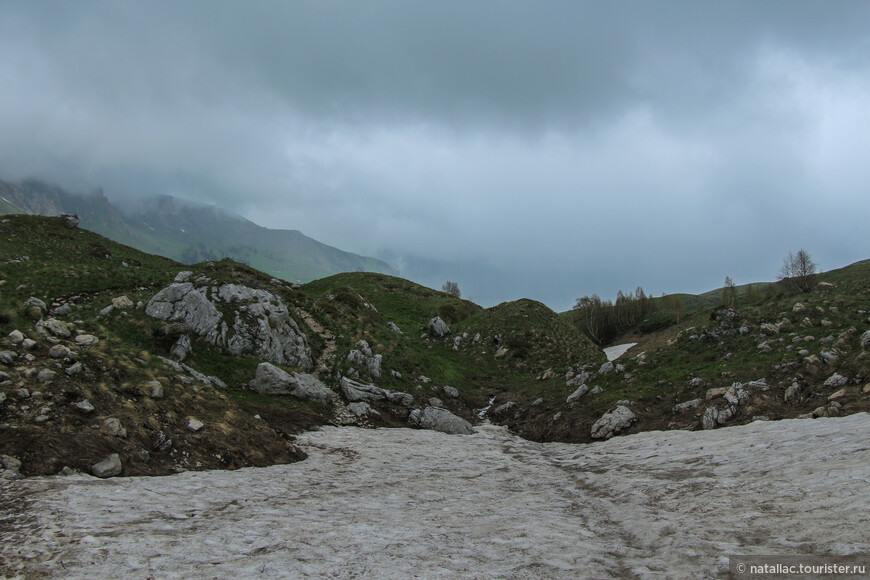 Гузерипльский перевал, мы только что любовались с него шикарными панорамами!