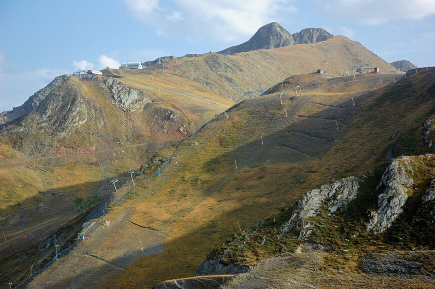 Перевал д'Энвалира — 2500 м — или из Андорры в Испанию через Францию