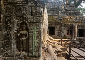 Королевство Камбоджа #1: Ангкор, Пном Кулен