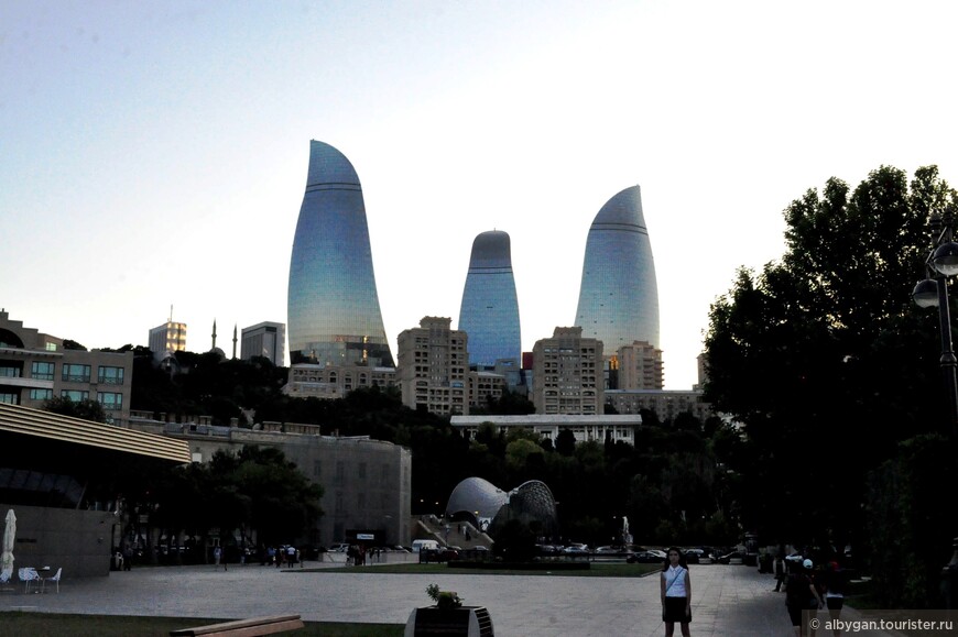 Белое солнце Баку. Общий вид