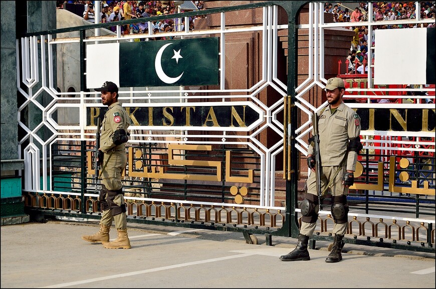 Граница на замке — Индия против Пакистана