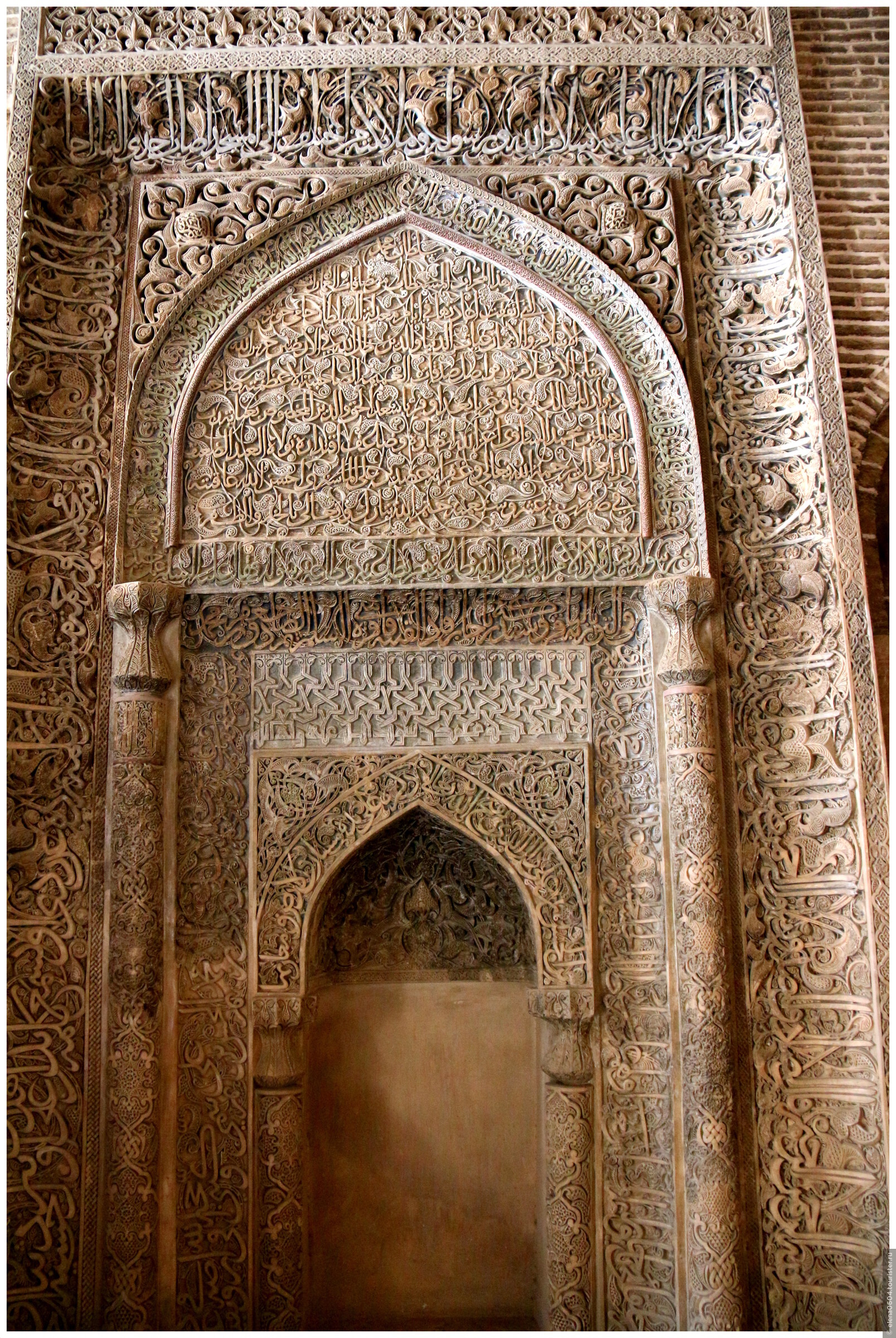 Mihrab ru. Михраб Исфахан. Михраб пророка. Пятничная мечеть в Исфахане. Пятничная мечеть Иран.