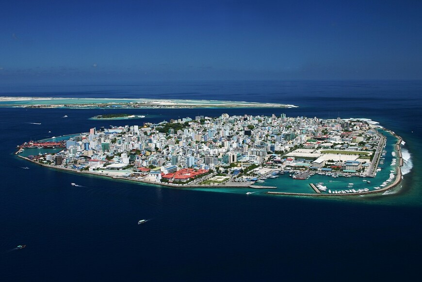 Всего 10 часов полета — и мы на Мальдивах