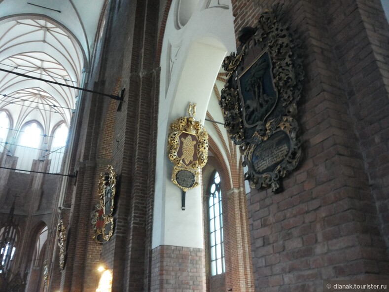 На празднике города Риги, 13 августа, старинная музыка в церкви Святого Петра.