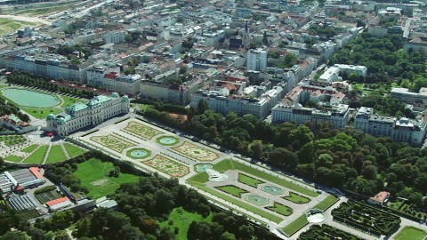 Вена/Австрия/Дворцы и парк Бельведер/На машине по Европе 