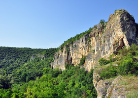 Скальные церкви и монастыри Болгарии.