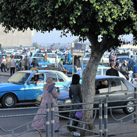 Такси в каждом городе разного цвета. В Инезгане  - голубые.