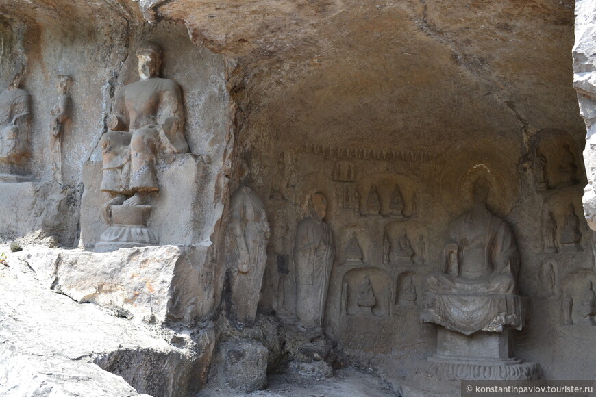  Луньмэнь — пещерные храмы, вырезанные в скалах