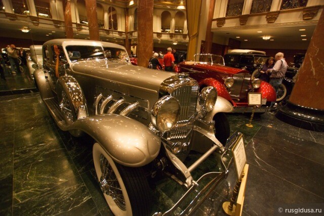 Музей авто начала 20 века Nethercutt Collection & Museum