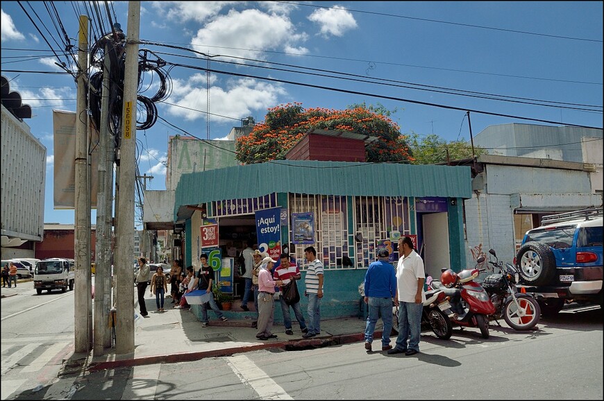 Пешком по Гватемала-Сити — от рельефной карты до Ла-Ауроры
