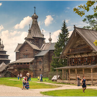 В музее народного деревянного зодчества Витославлицы.