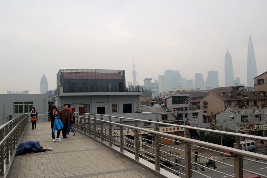 Прогулка по Шанхаю — от небоскребов до старого города