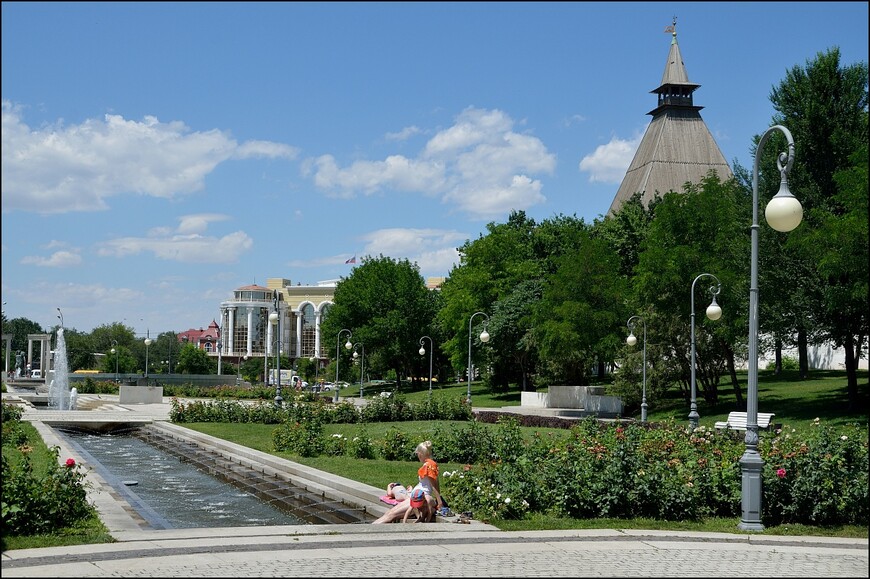 Астраханский Кремль и Пиво-водка-теплоход