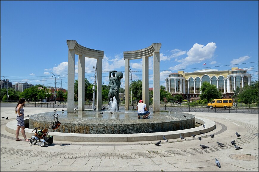 Астраханский Кремль и Пиво-водка-теплоход