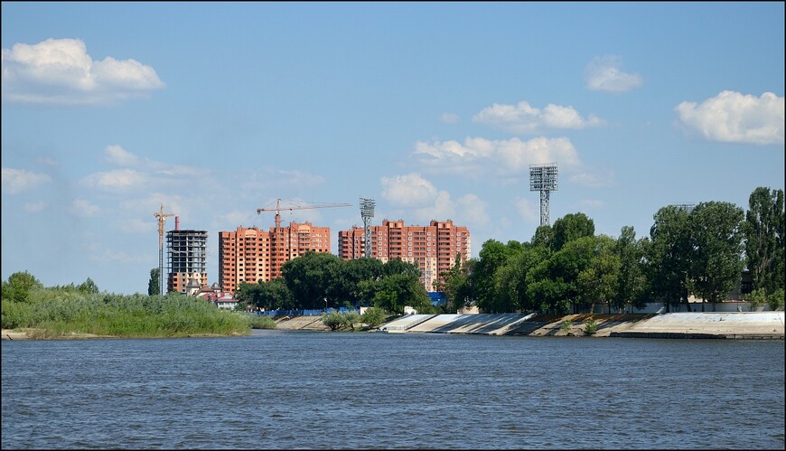 Астраханский Кремль и Пиво-водка-теплоход