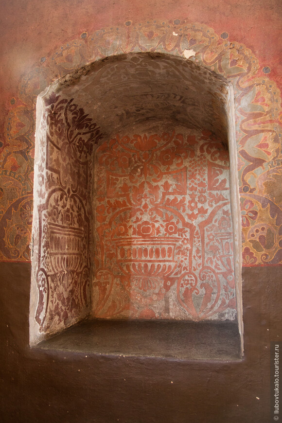 Росписи 12 века, сохранившиеся в церкви Всех Святых