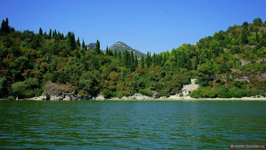 Скадарское озеро со стороны Черногории