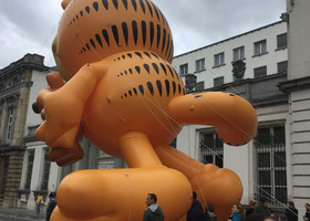 Парад персонажей комиксов в Брюсселе