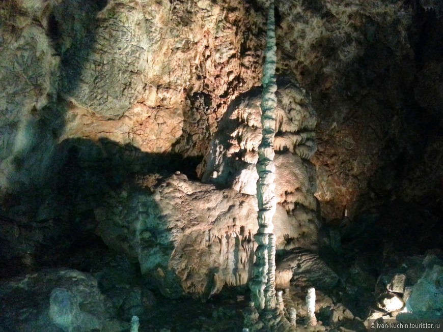 Моравский карст. Пещерные истории