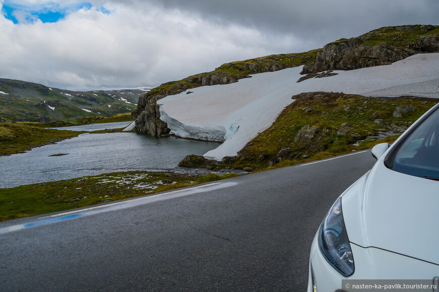 Норвегия: ледник и снежная дорога