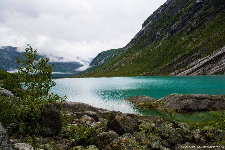 Норвегия: ледник и снежная дорога
