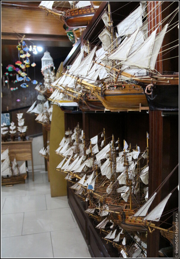 Сувенирный магазин Voiliers De L'Ocean в Кюрпипе