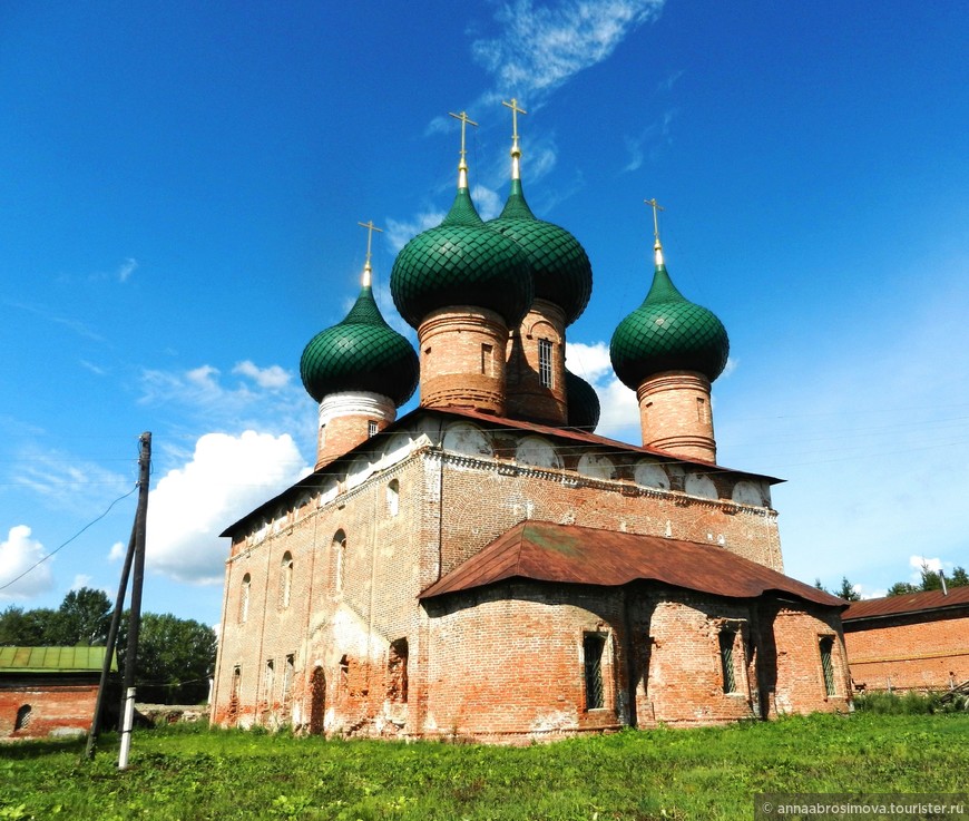 Сельский пейзаж с кремлем