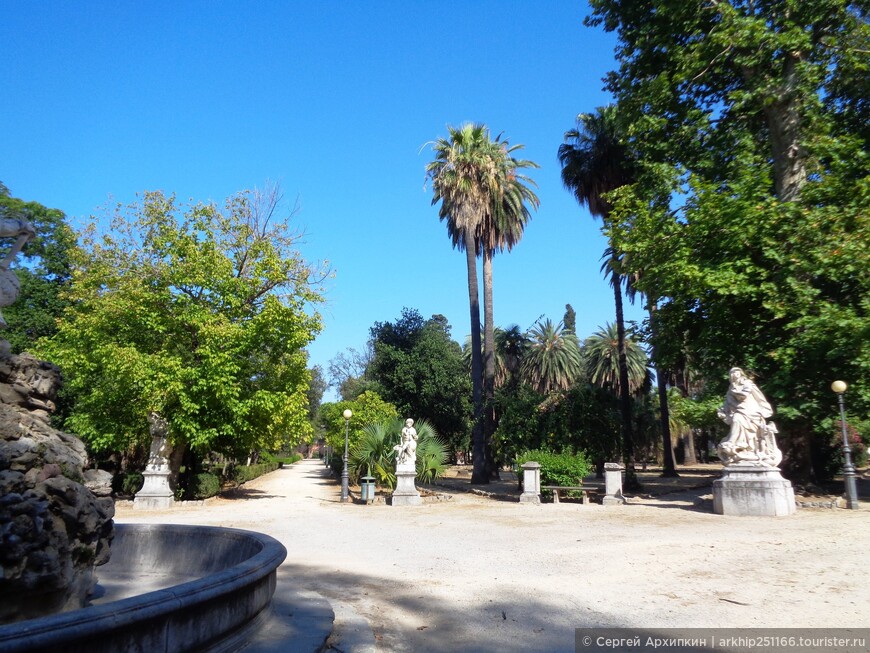 По паркам и набережной Палермо - от моста Адмирала (12 века) - до шикарной барочной церкви Святой Екатерины
